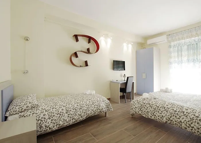 Homesuitehome Vendégház