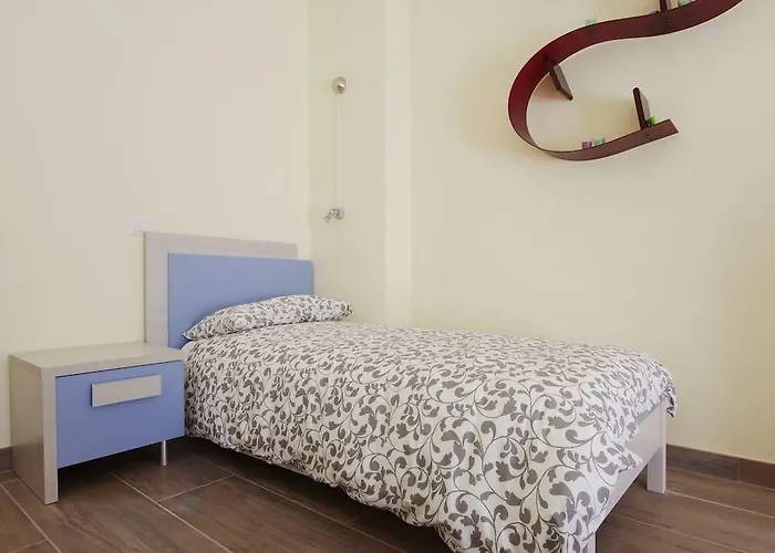 Homesuitehome