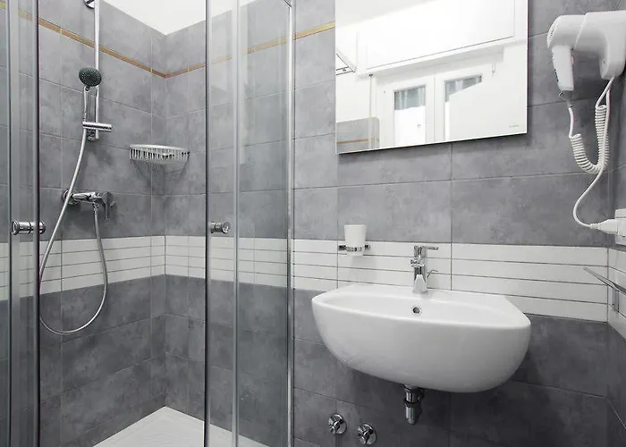 Homesuitehome Vendégház 3*