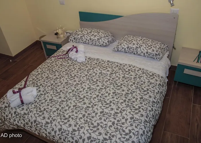 Homesuitehome Vendégház